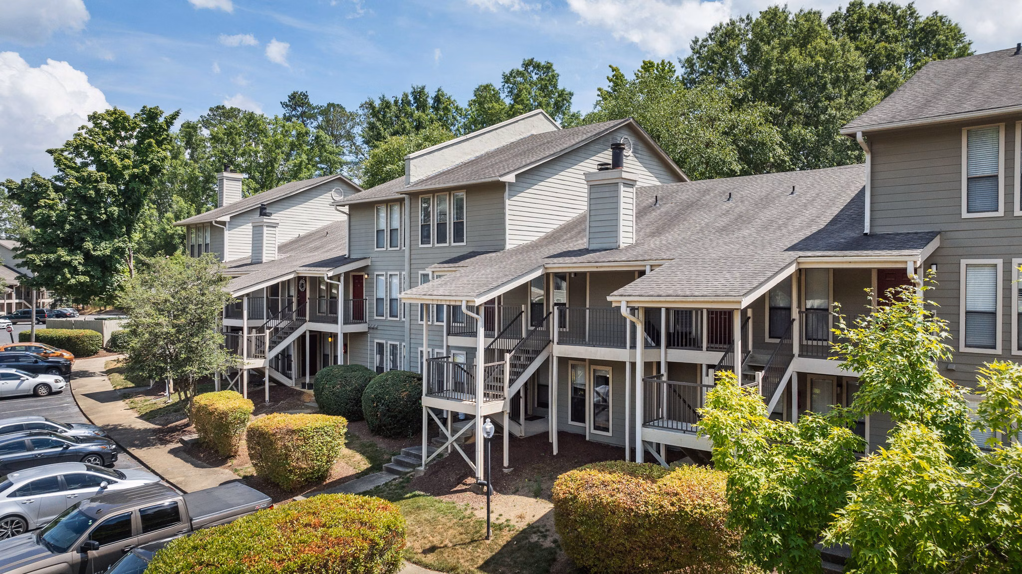 building/exterior at Shadowood Apartments