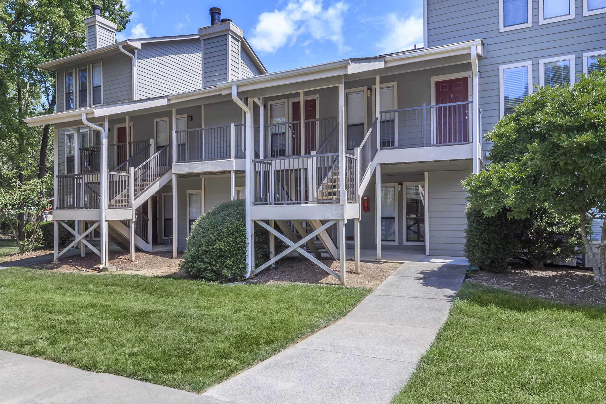 building/exterior at Shadowood Apartments