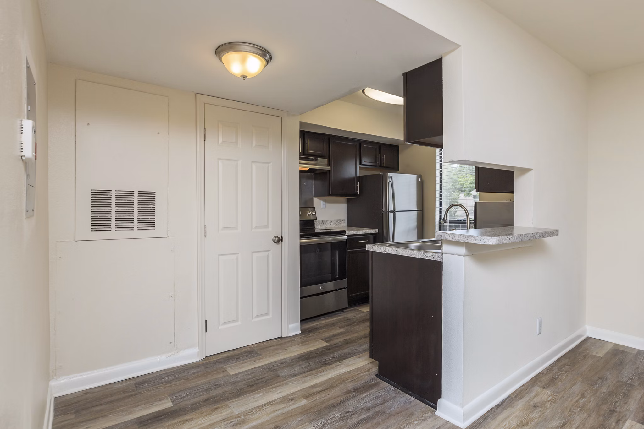 kitchen at Shadowood Apartments