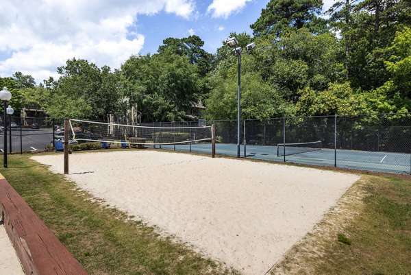 sport court at Shadowood Apartments