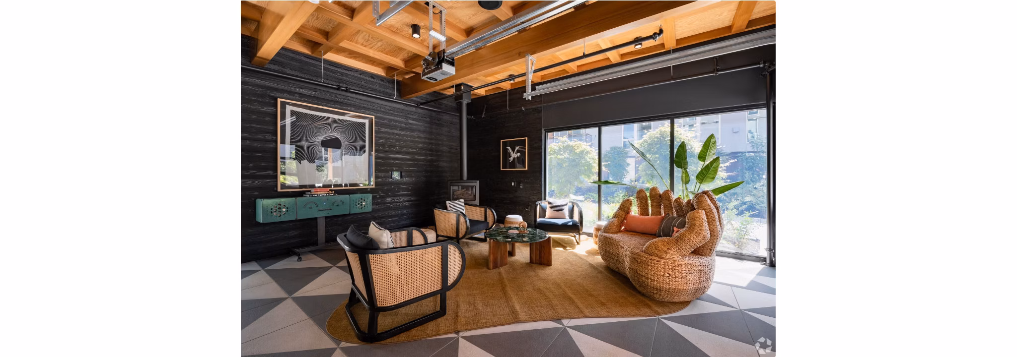 Arlo Apartments: Sophisticated luxury apartments in vibrant city neighborhood