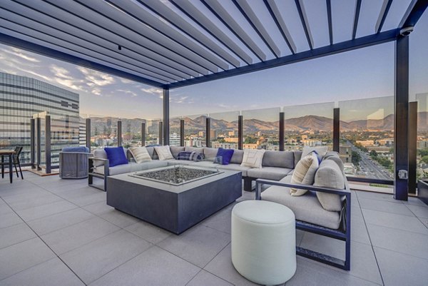 Spacious outdoor patio with modern seating at The Worthington Apartments