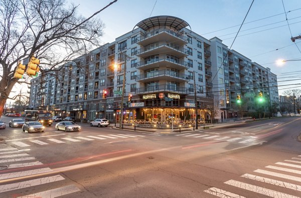 Elliston 23 Apartments: Contemporary design luxury apartments in vibrant Nashville neighborhood