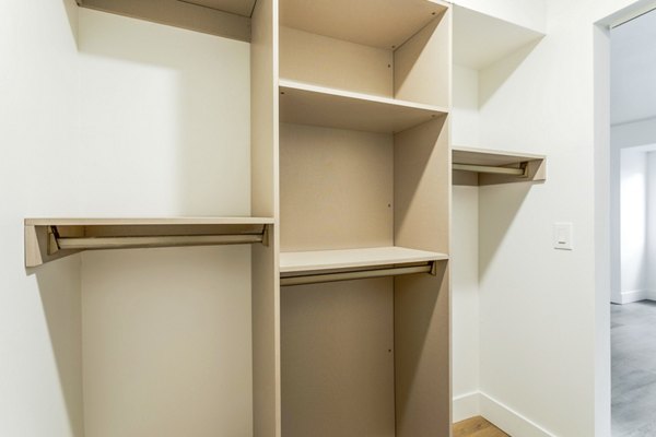 bedroom closet at Brentwood Oaks Apartments