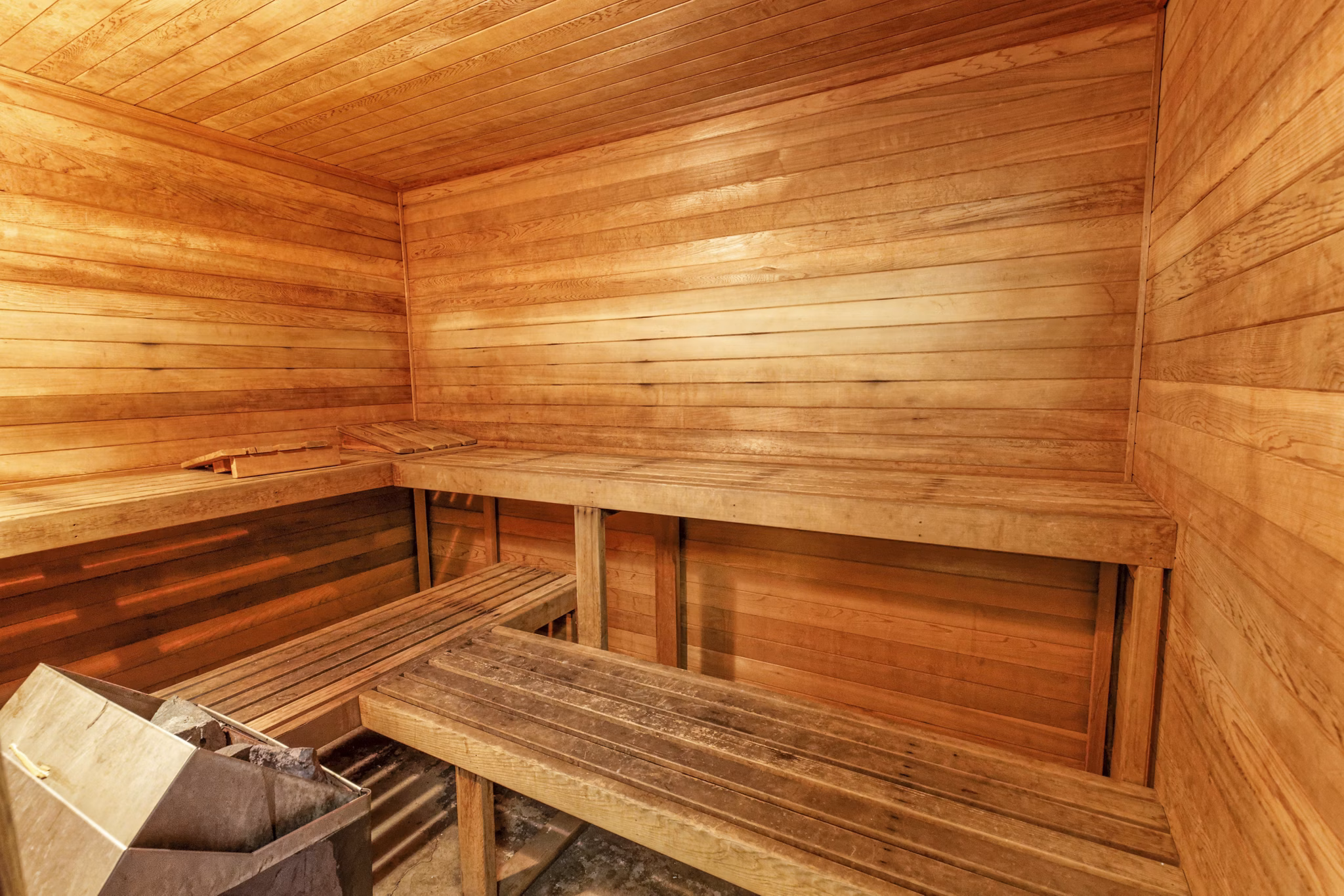 sauna at Brentwood Oaks Apartments