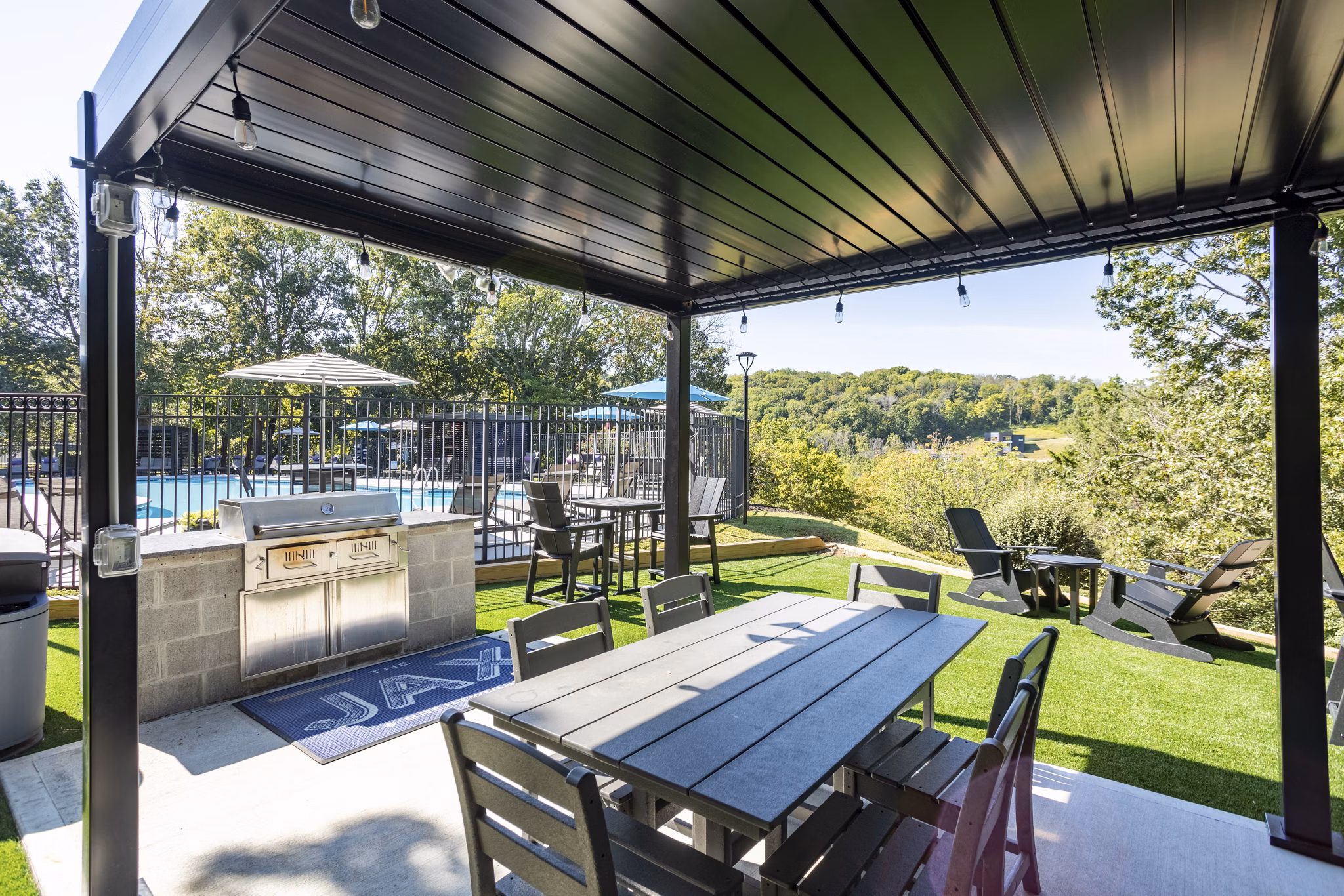 patio at The Jax Apartments