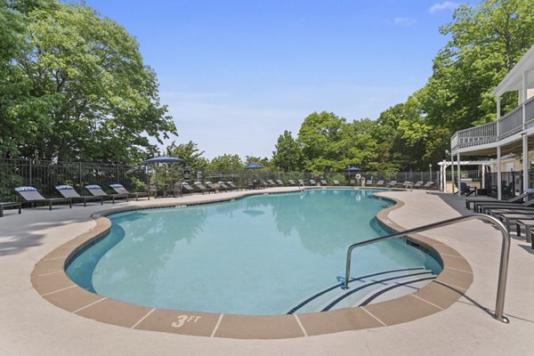 pool at Brentwood Oaks Apartments