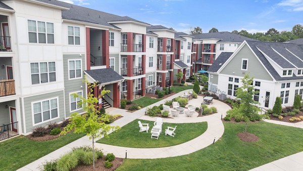 building at Giddy Hall Apartments