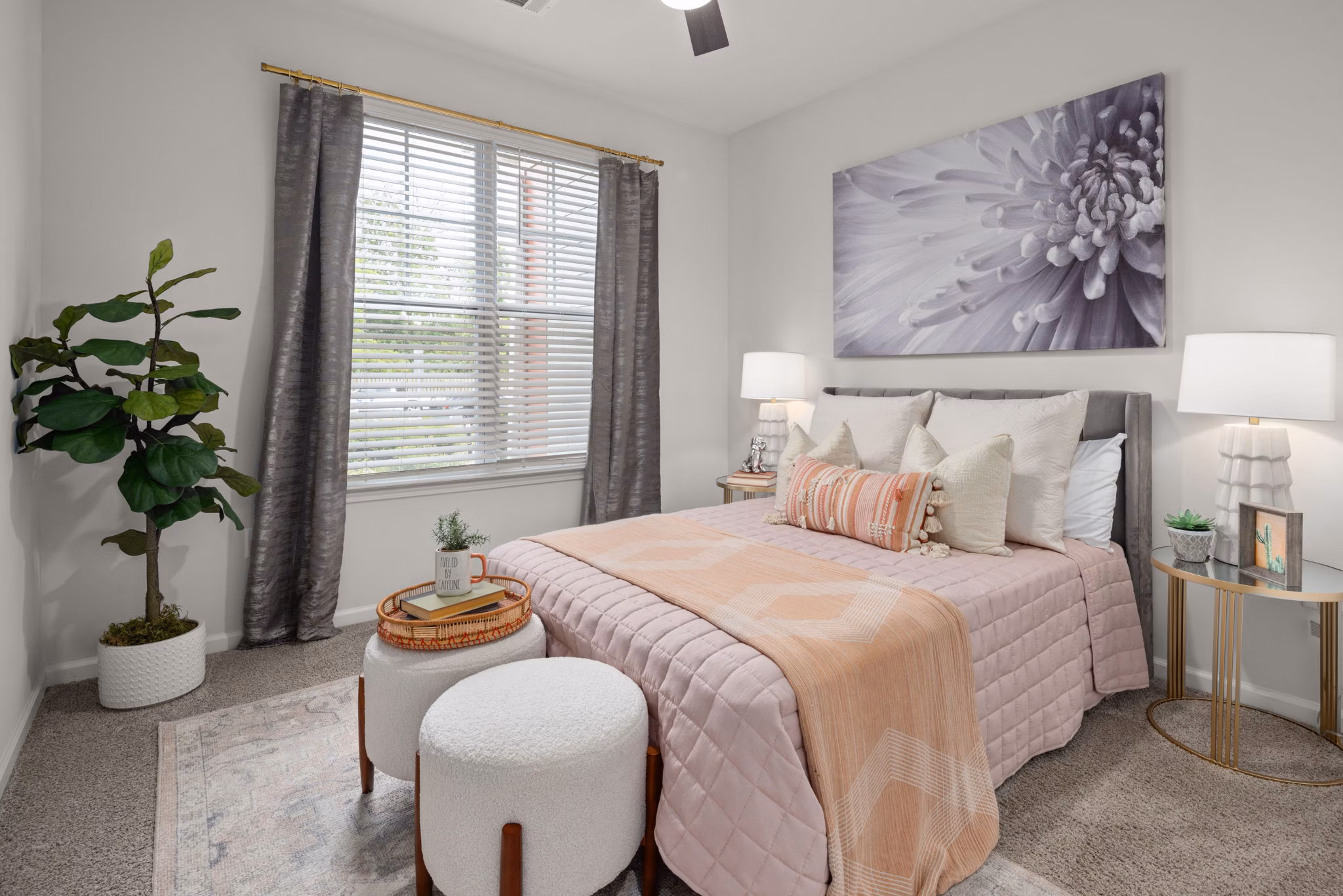 bedroom at Giddy Hall Apartments