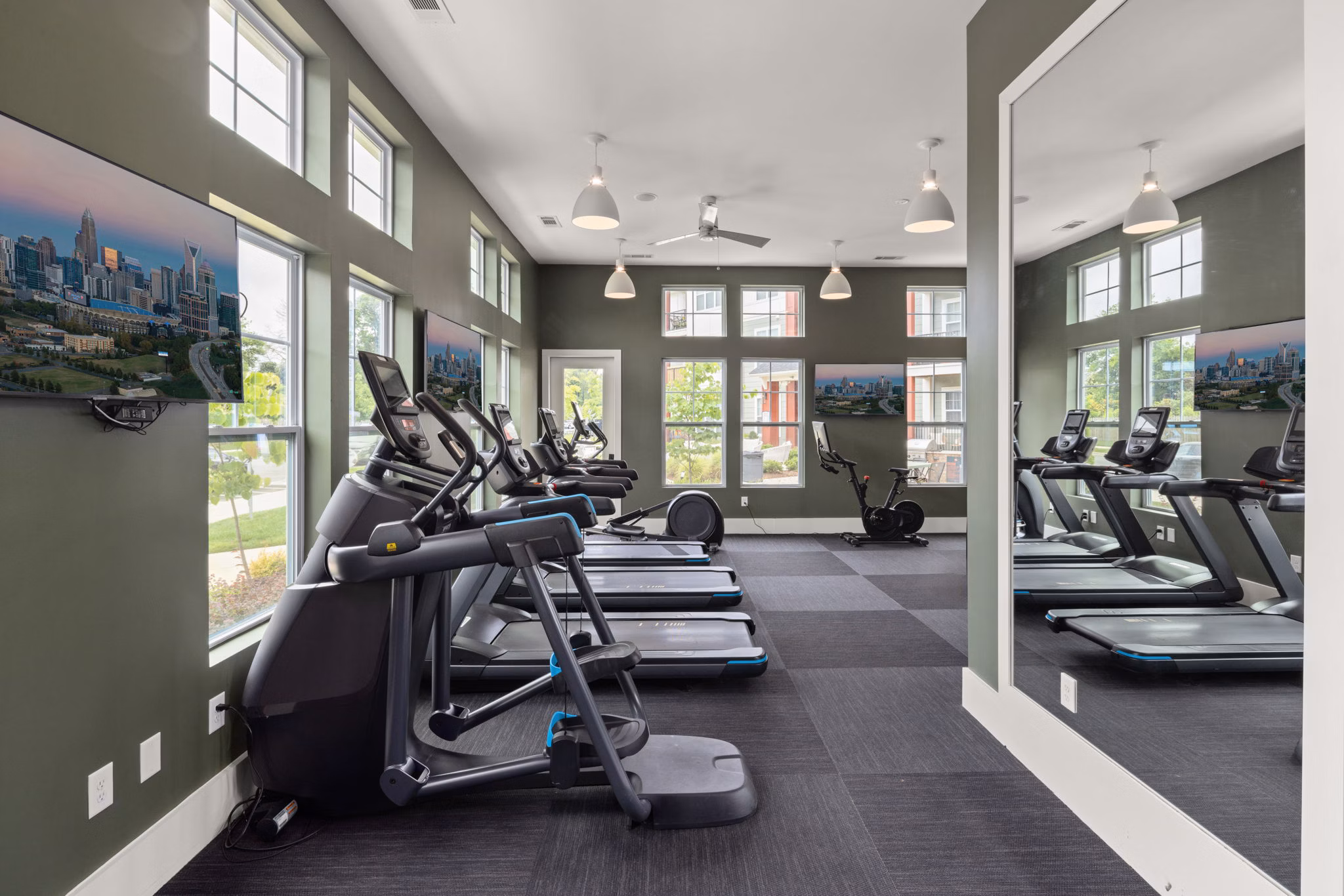 fitness csenter at Giddy Hall Apartments