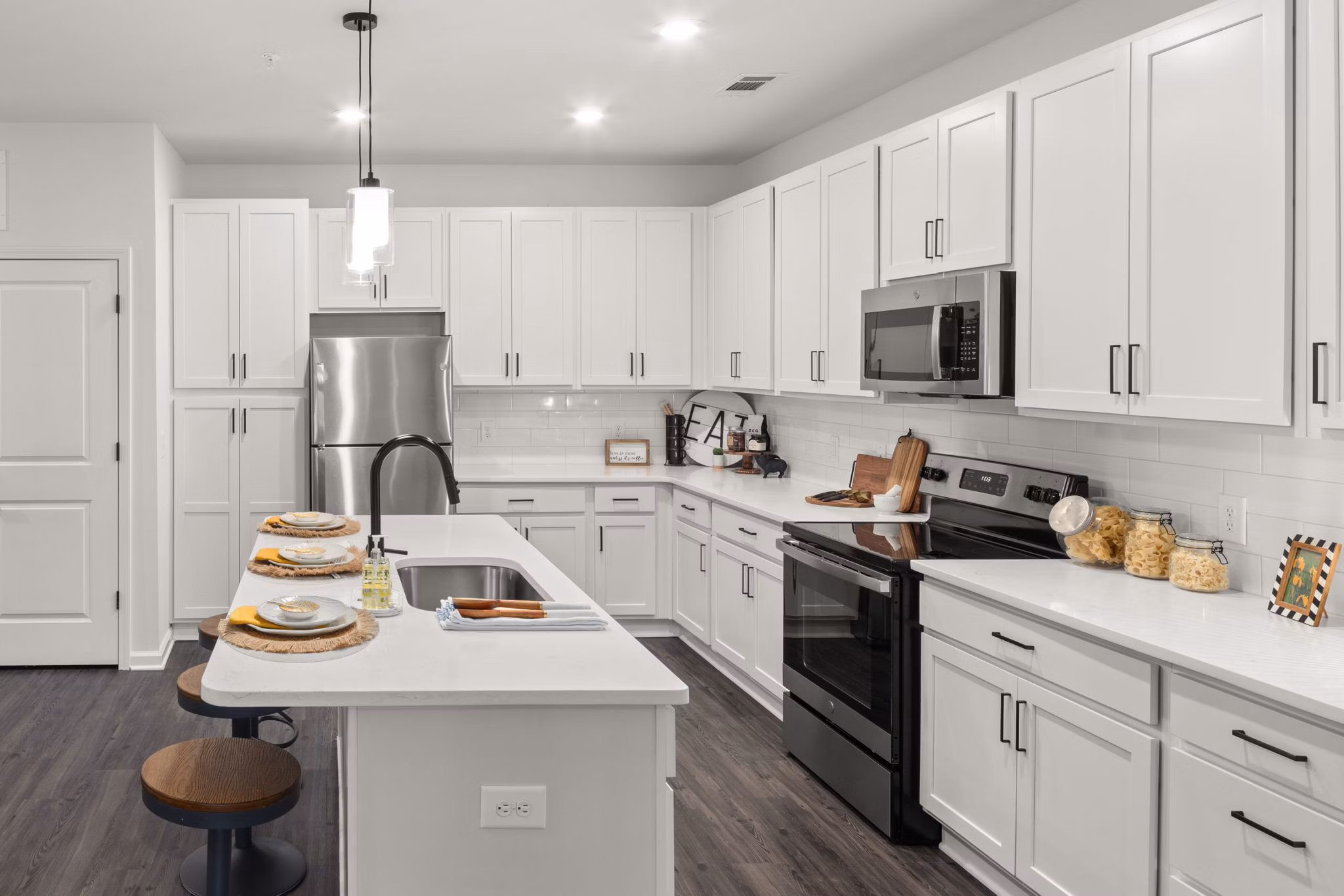 kitchen at Giddy Hall Apartments