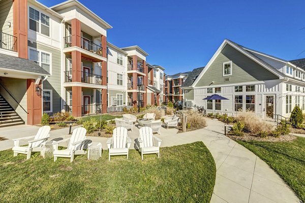 fire pit at Giddy Hall Apartments