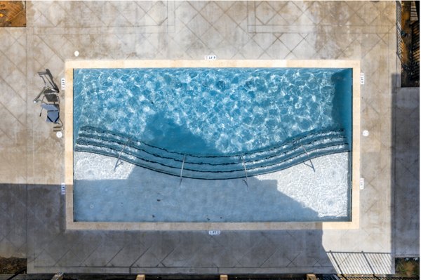 pool at Giddy Hall Apartments