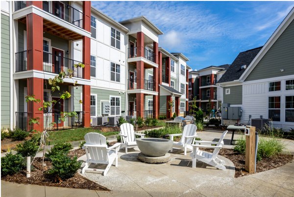 grill area at Giddy Hall Apartments