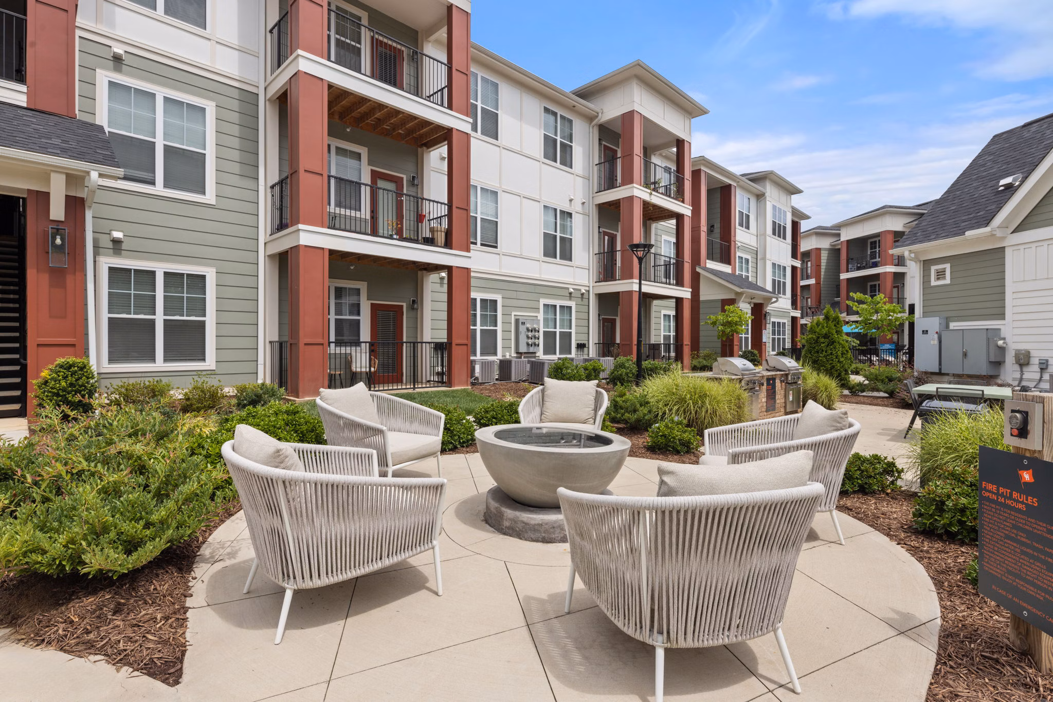 fire pit at Giddy Hall Apartments