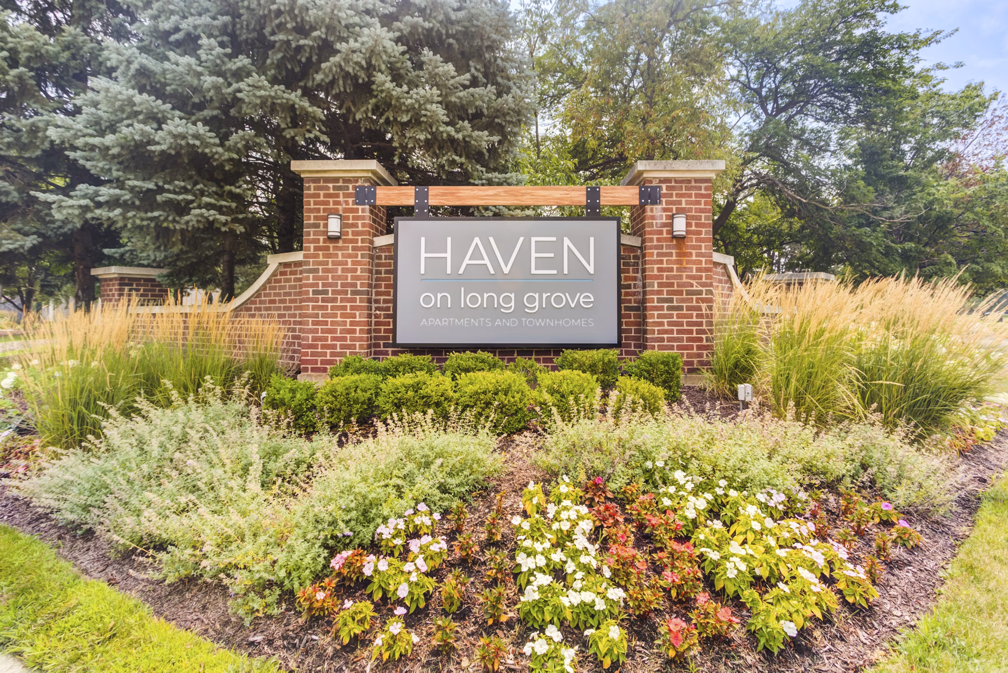 building at Haven on Long Grove Apartments