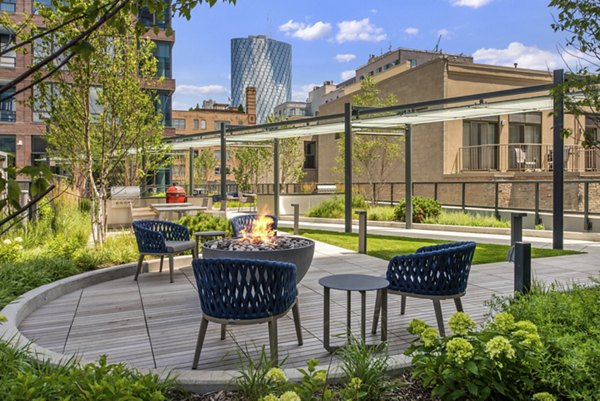 grill area at at Union West Apartments