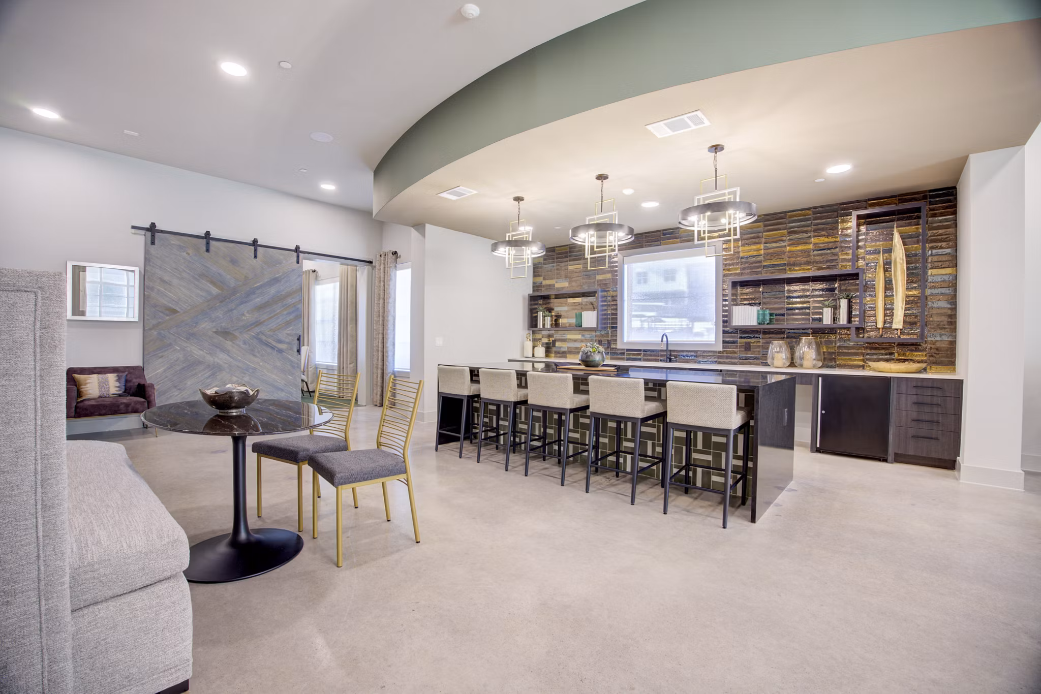 clubhouse at Sendero Trace Apartments 