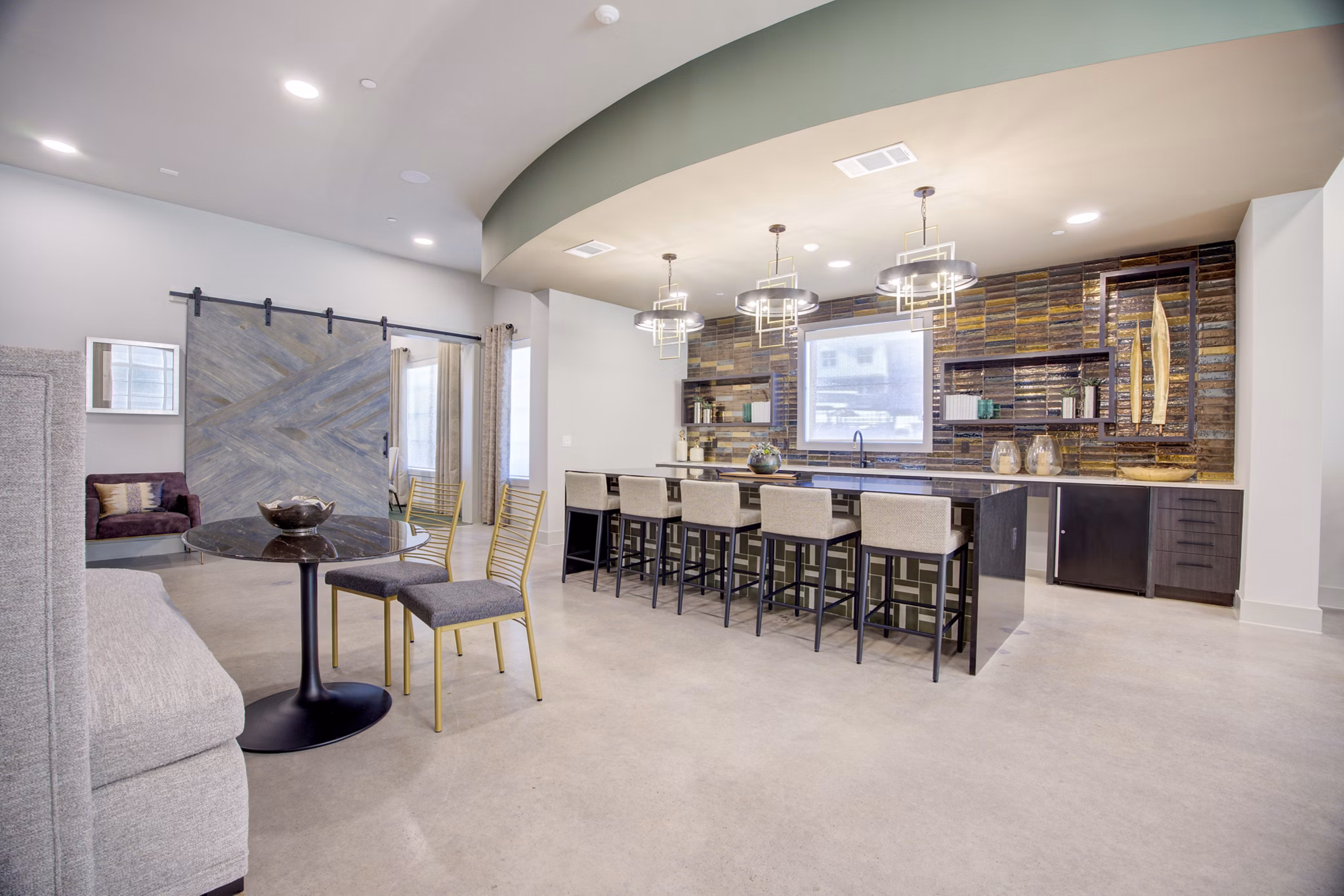 clubhouse at Sendero Trace Apartments 