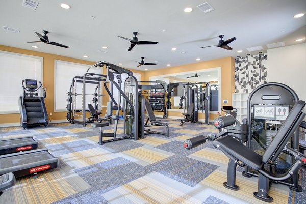 fitness center at Sendero Trace Apartments 
