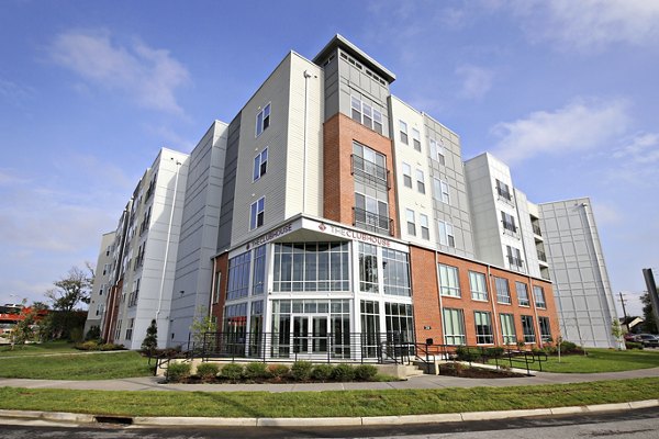building/exterior at Clubhouse Apartments