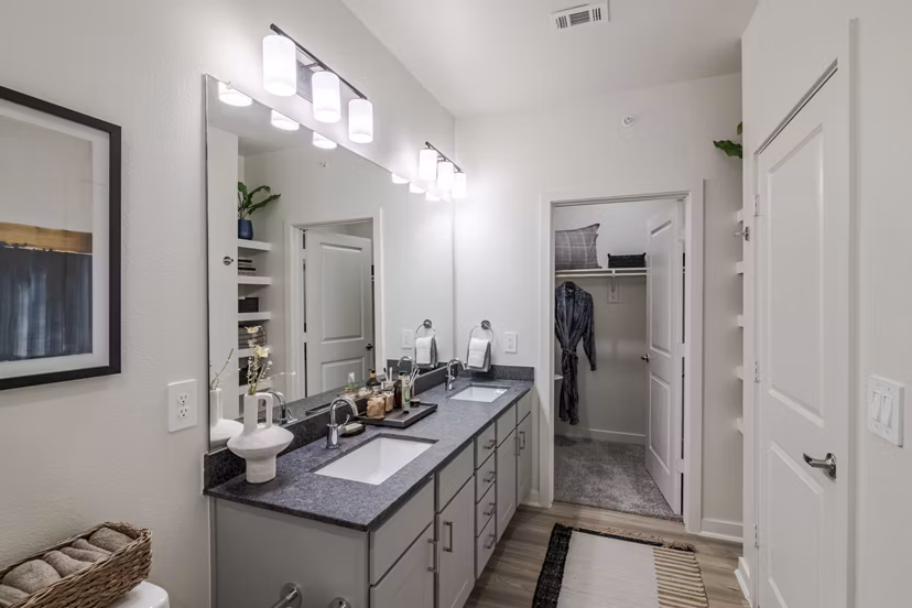 bathroom at Marlowe Denton Apartments 