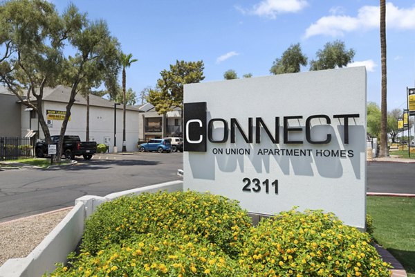 signage at Connect on Union Apartments