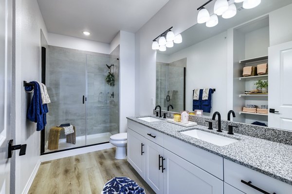 bathroom at Oak House Apartments