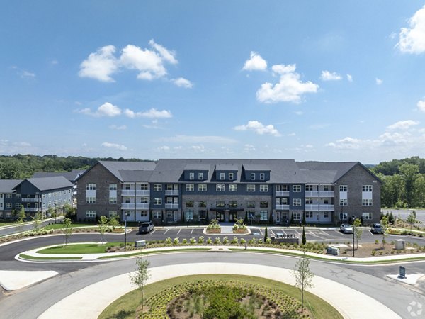 building/exterior at The Laurel Apartments