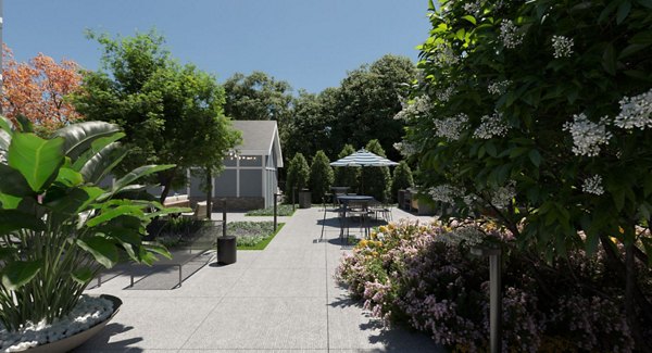 courtyard at The Laurel Apartments