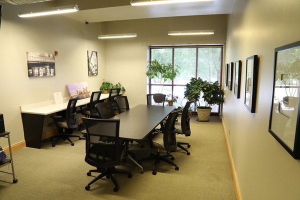 meeting facility at Heinz Lofts Apartments