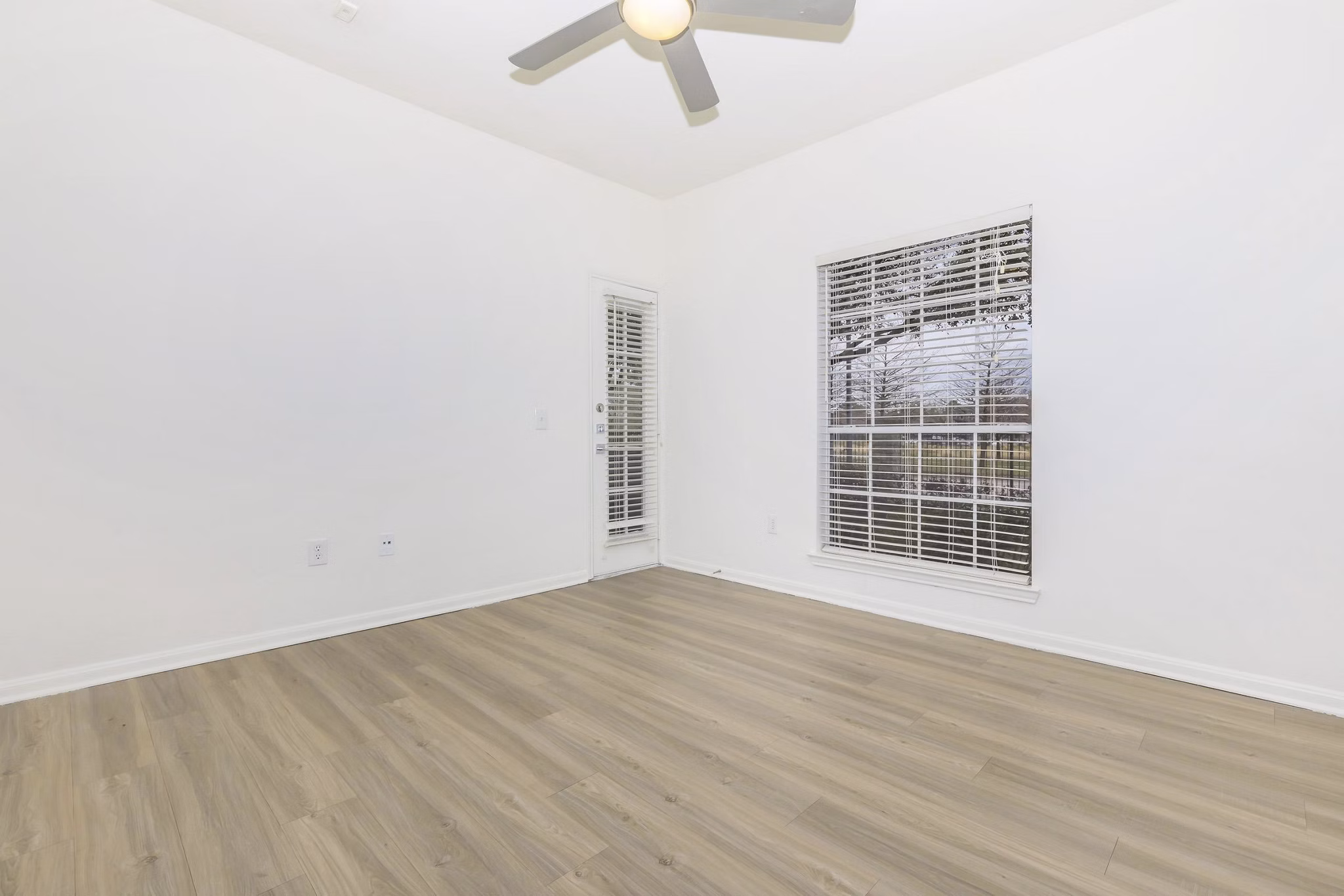 Cozy bedroom with modern decor in City Park at The Heights Apartments