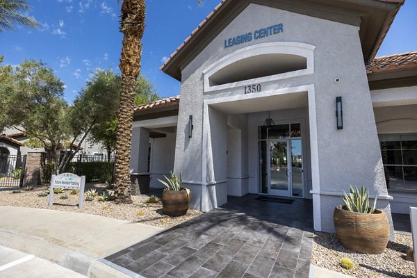 Cyan at Green Valley: Contemporary of luxury apartments in scenic setting