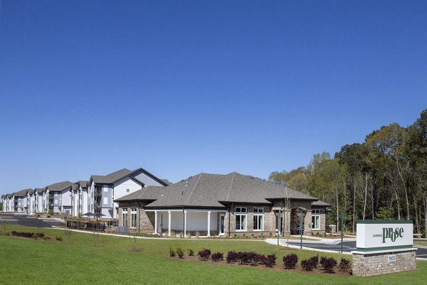Prose LaGrange: Elegant of luxury apartments in a serene setting