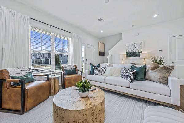 living room at Wayford at Pringle Towns Apartments