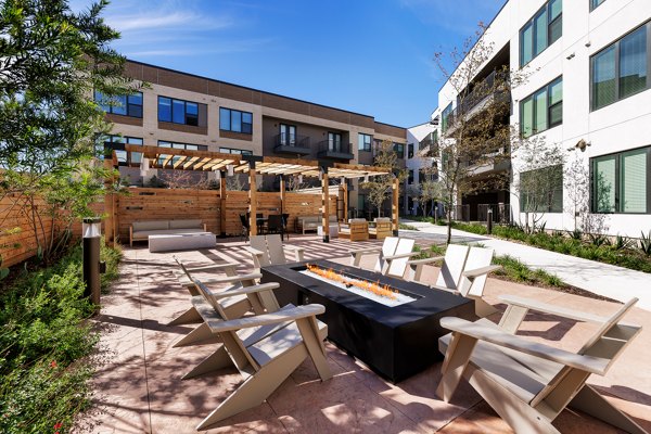 patio at Rivette Tower Apartments