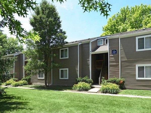 exterior at The Retreat Northwest Apartments