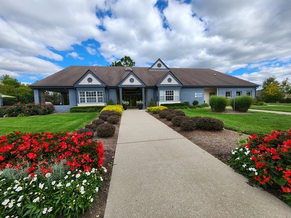 Wylde at Eagle Creek: Elegant design of luxury apartment complex in Eagle Creek area