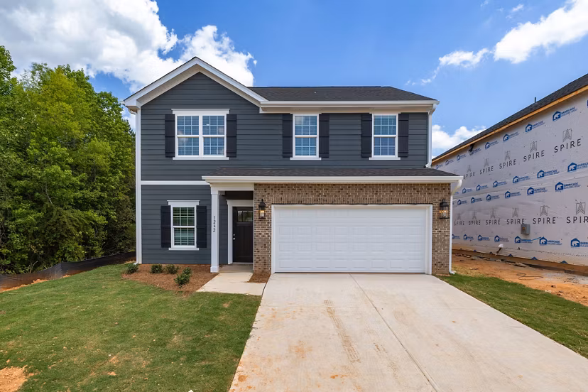 Smith Crossing Apartments: Luxurious view of modern residences in uptown neighborhood