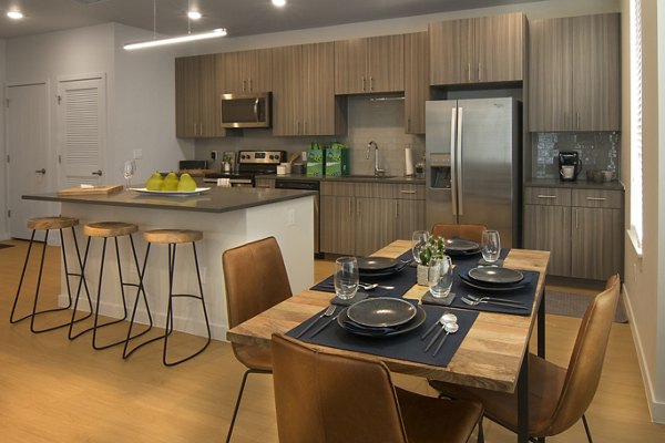 dining area at Cycle Apartments