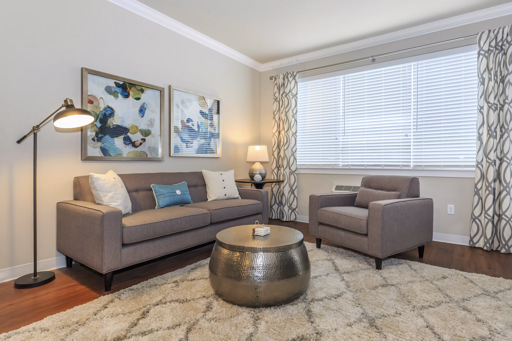 living room at Outlook at Pilot Butte Apartments