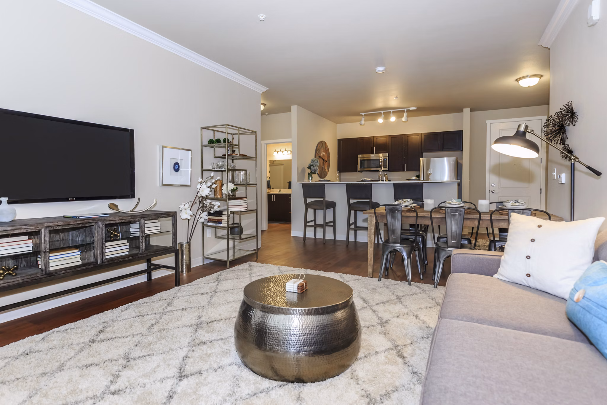 living room at Outlook at Pilot Butte Apartments