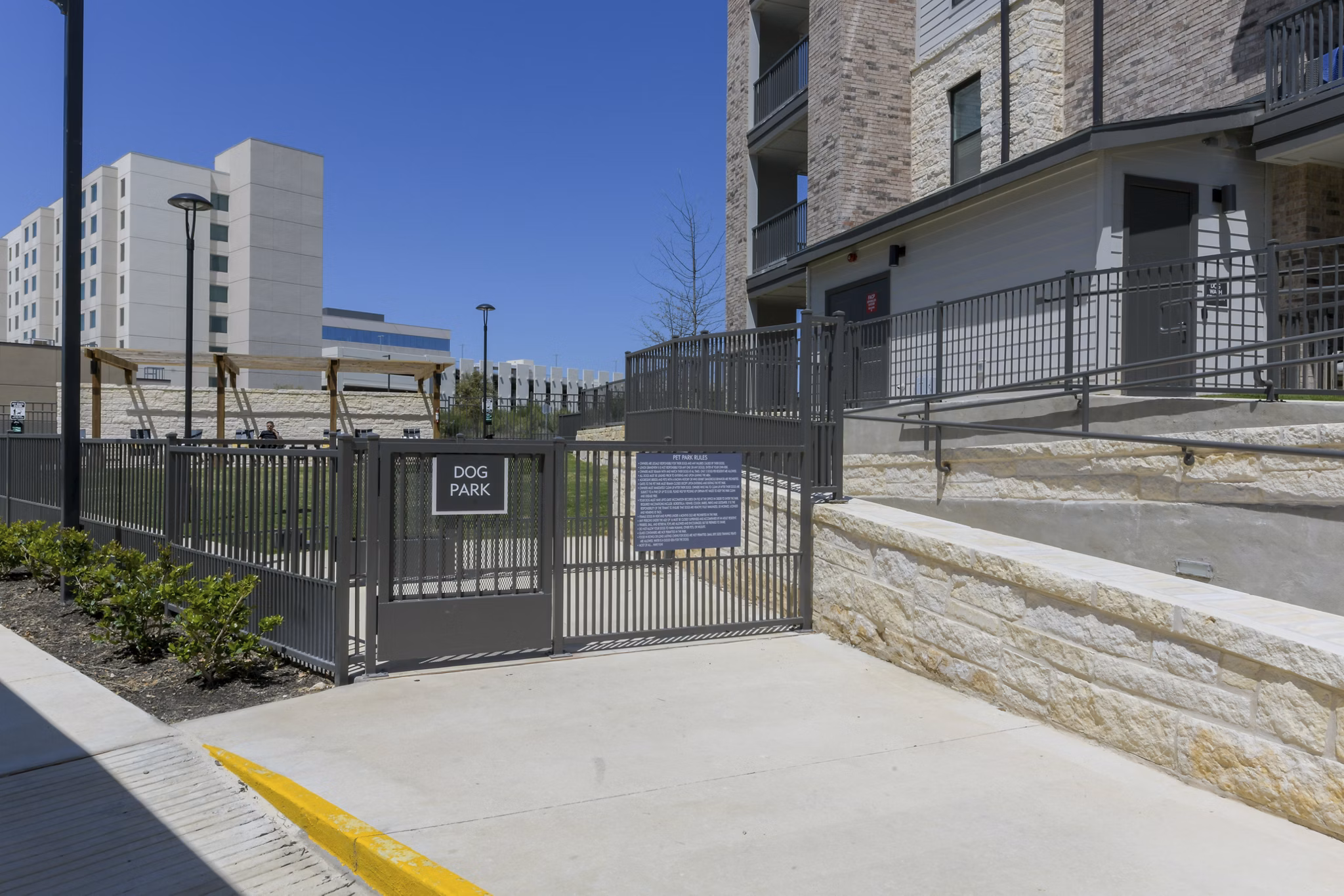 dog park at Lenox Grandview Apartments
