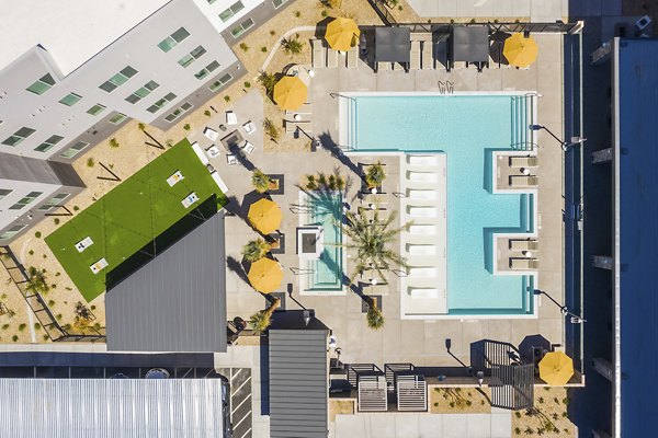 Marlowe Centennial Hills: modern luxury apartments with sleek architecture