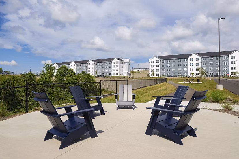 patio area at Ltd. Findlay Apartments