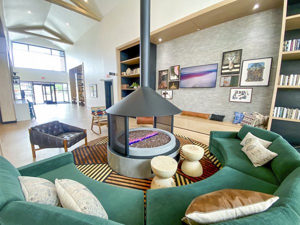 clubhouse/lobby at Lariat Apartments