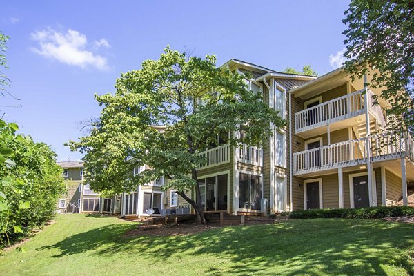 exterior at Roswell Creek Apartments 