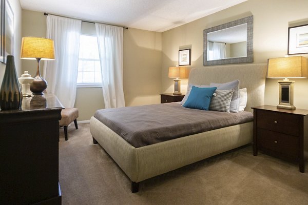 bedroom at Roswell Creek Apartments 