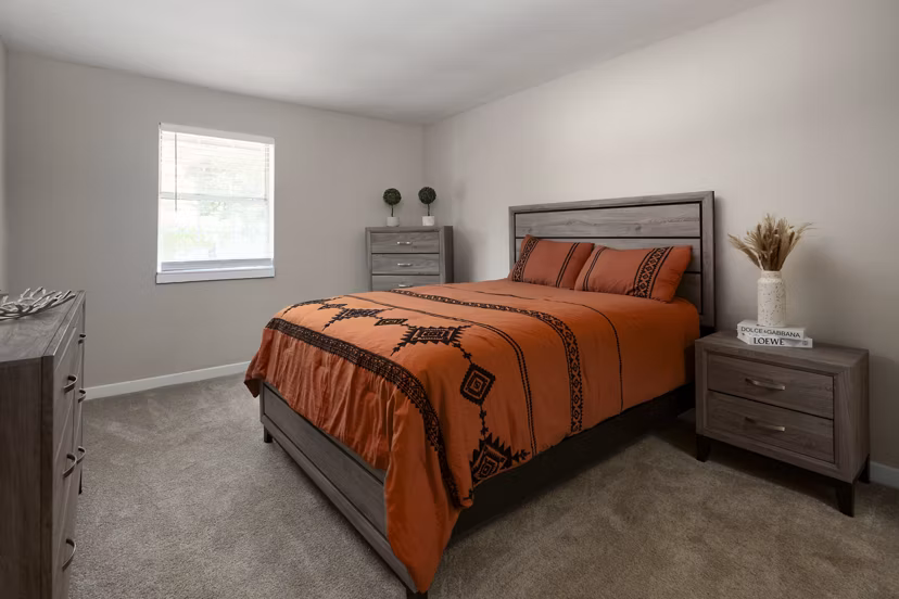 bedroom at Ellwood Pines Apartments