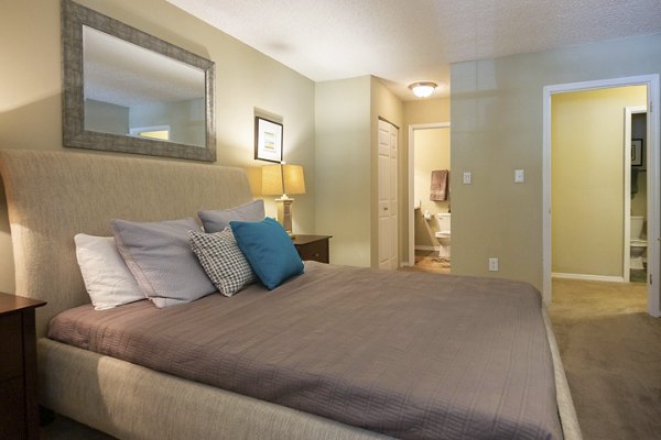 bedroom at Roswell Creek Apartments 